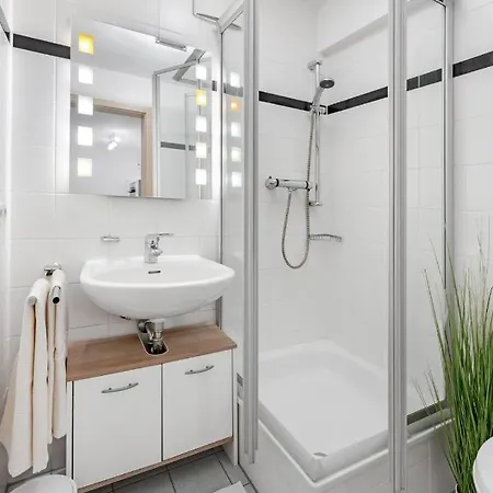 Apartment Zwei Im Stadtzentrum Mit Tiefgaragenplatz *